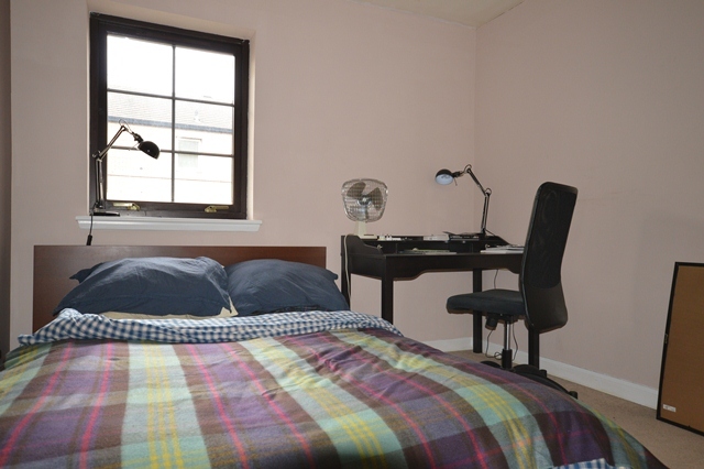  Image of 2 bedroom Flat to rent in St. Leonards Hill Edinburgh EH8 at St Leonards Edinburgh Edinburgh, EH8 9RZ