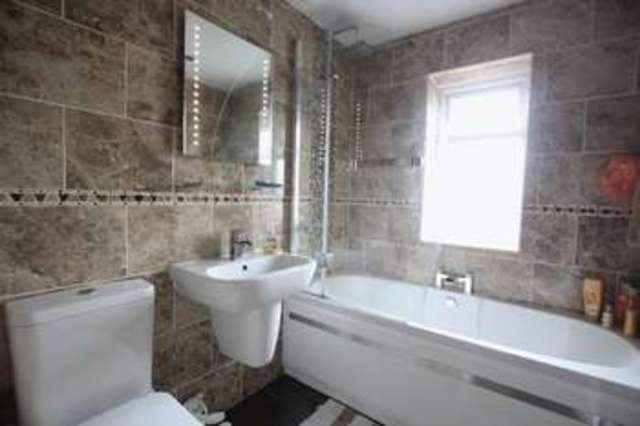  Image of 3 bedroom Semi-Detached house for sale in St. Peters View Bilton Hull HU11 at St. Peters View Bilton Hull, HU11 4AE
