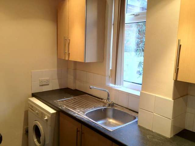  Image of 2 bedroom Terraced house to rent in Standale Road Wavertree Liverpool L15 at Wavertree Liverpool Merseyside, L15 4HL