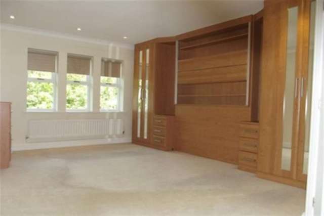  Image of 3 bedroom Flat to rent in Stanhope Road Bowdon Altrincham WA14 at Altrincham, WA14 3JL