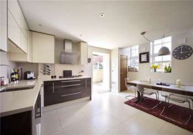  Image of 3 bedroom Semi-Detached house for sale in Chapel Hill Stansted CM24 at Stansted Mountfitchet Essex Stansted Mountfitchet, CM24 8AG