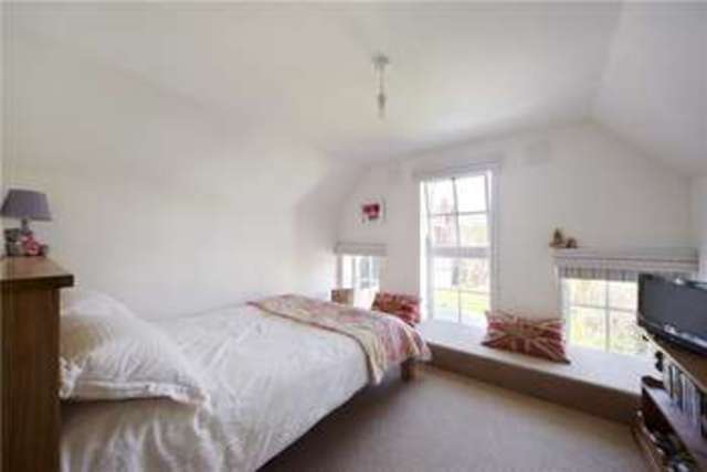 Image of 3 bedroom Semi-Detached house for sale in Chapel Hill Stansted CM24 at Stansted Mountfitchet Essex Stansted Mountfitchet, CM24 8AG