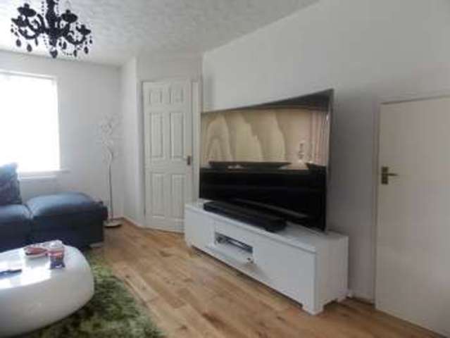  Image of 3 bedroom Semi-Detached house to rent in Stanton Grove Tipton DY4 at Stanton Grove  Tipton, DY4 8GB