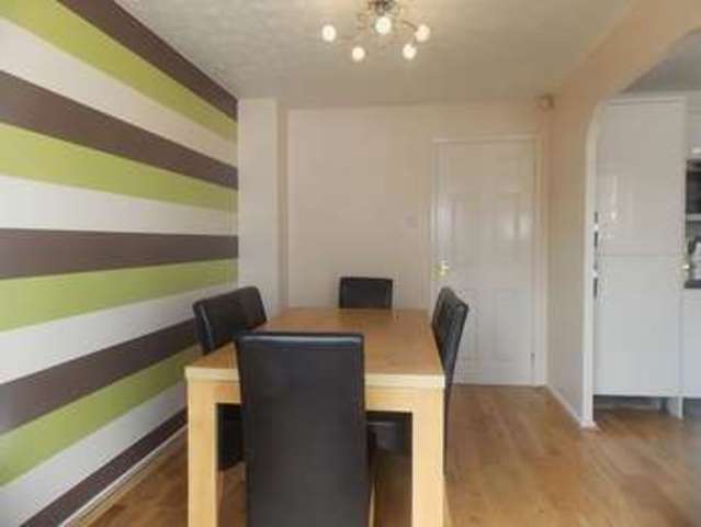  Image of 3 bedroom Semi-Detached house to rent in Stanton Grove Tipton DY4 at Stanton Grove  Tipton, DY4 8GB
