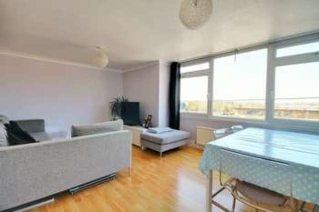  Image of 2 bedroom Flat for sale in Station Road Billingshurst RH14 at Station Road  Billingshurst, RH14 9RU
