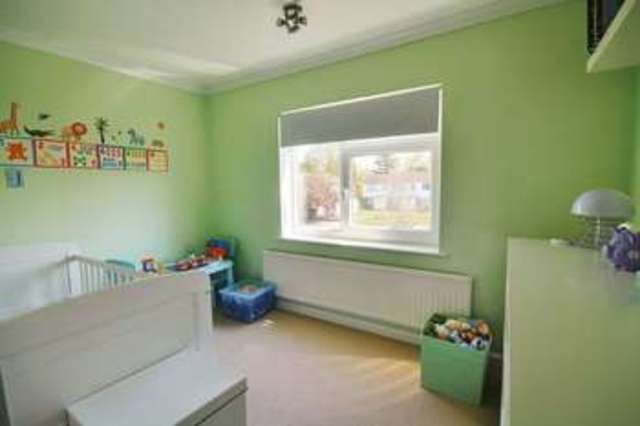  Image of 2 bedroom Flat for sale in Station Road Billingshurst RH14 at Station Road  Billingshurst, RH14 9RU