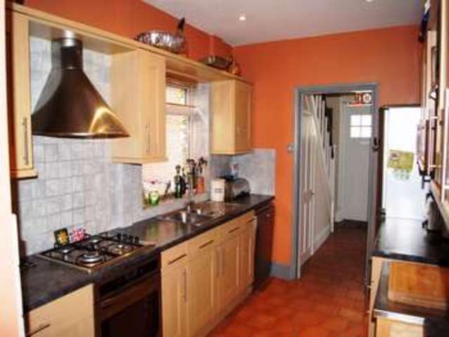  Image of 3 bedroom Detached house to rent in Station Road Frimley Camberley GU16 at Frimley Camberley Frimley, GU16 7HF