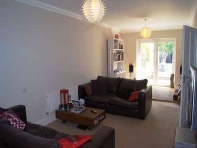  Image of 3 bedroom Detached house to rent in Station Road Frimley Camberley GU16 at Frimley Camberley Frimley, GU16 7HF