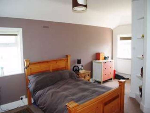  Image of 3 bedroom Detached house to rent in Station Road Frimley Camberley GU16 at Frimley Camberley Frimley, GU16 7HF