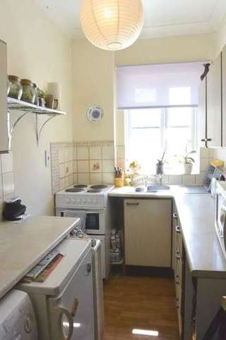  Image of 2 bedroom Flat to rent in Station Road St. Blazey Par PL24 at Station Road St. Blazey Par, PL24 2LZ