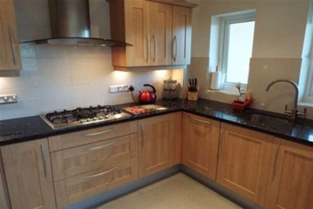  Image of 2 bedroom Flat to rent in Studland Road Westbourne Bournemouth BH4 at Bournemouth, BH4 8JJ