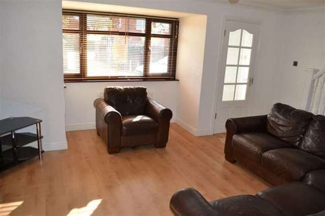  Image of 3 bedroom Detached house to rent in Swallow Close Wednesbury WS10 at Swallow Close  Wednesbury, WS10 9TX