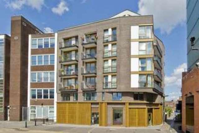 Image of 2 bedroom Flat to rent in Sylvester Path London E8 at Hackney London Hackney, E8 1EN