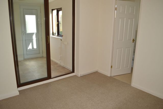  Image of 1 bedroom Bungalow to rent in Talbot Close Navenby Lincoln LN5 at Lincoln  Lincoln, LN5 0DX