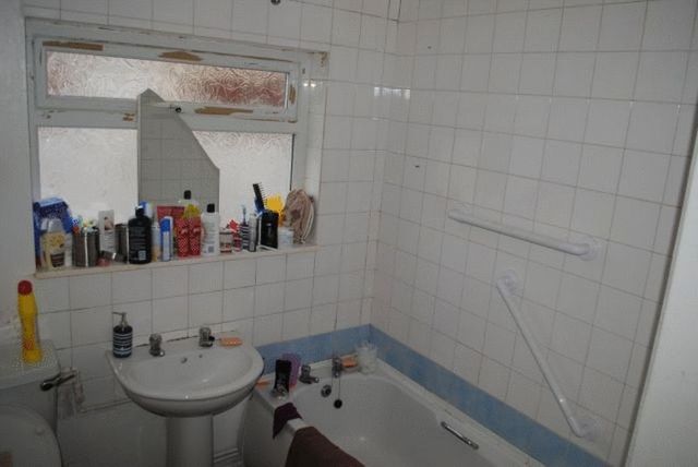 Image of 3 bedroom Detached house for sale in Taylor Street Cleethorpes DN35 at Taylor Street  Cleethorpes, DN35 7AX