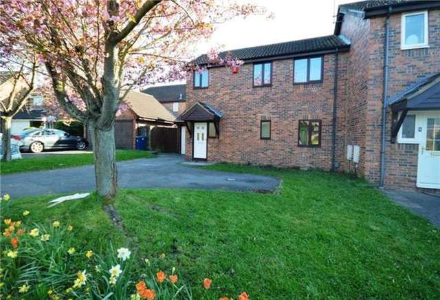  Image of 3 bedroom Detached house to rent in Teasel Way Cherry Hinton Cambridge CB1 at Cherry Hinton, CB1 9YT