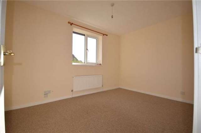  Image of 3 bedroom Detached house to rent in Teasel Way Cherry Hinton Cambridge CB1 at Cherry Hinton, CB1 9YT