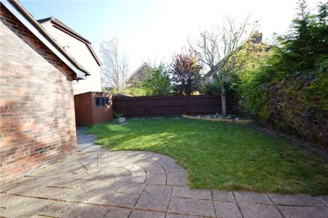  Image of 3 bedroom Detached house to rent in Teasel Way Cherry Hinton Cambridge CB1 at Cherry Hinton, CB1 9YT