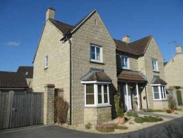  Image of 4 bedroom Detached house for sale in Tench Road Calne SN11 at Tench Road  Calne, SN11 9PW