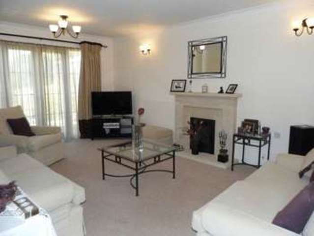  Image of 4 bedroom Detached house for sale in Tench Road Calne SN11 at Tench Road  Calne, SN11 9PW