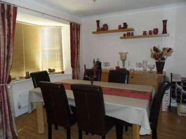  Image of 4 bedroom Detached house for sale in Tench Road Calne SN11 at Tench Road  Calne, SN11 9PW