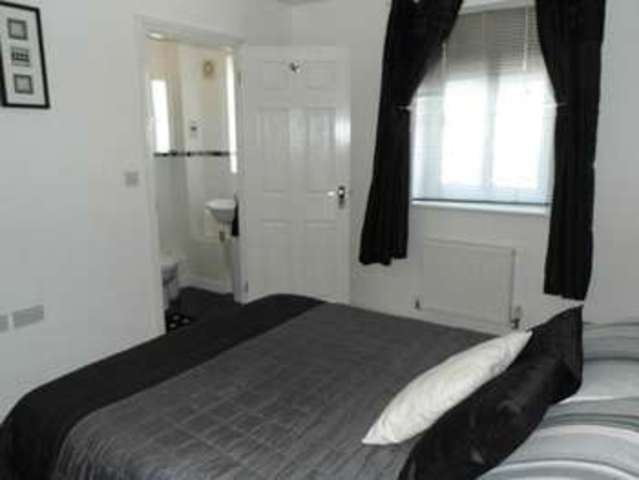  Image of 4 bedroom Detached house for sale in Tench Road Calne SN11 at Tench Road  Calne, SN11 9PW