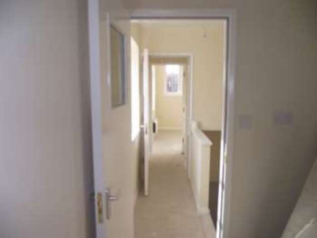  Image of 1 bedroom Flat to rent in Tennyson Road Cheltenham GL51 at Tennyson Road  Cheltenham, GL51 7BY