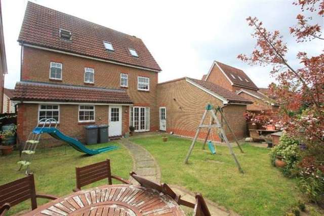  Image of 5 bedroom Detached house for sale in Terry Gardens Kesgrave Ipswich IP5 at Martlesham Heath, IP5 2EP