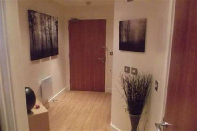  Image of 2 bedroom Flat to rent in Wellington Street Stockport SK1 at Stockport, SK1 3RN