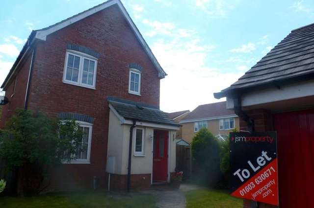  Image of 3 bedroom Detached house to rent in The Cains Taverham Norwich NR8 at Thorpe Marriott  Norwich, NR8 6FU
