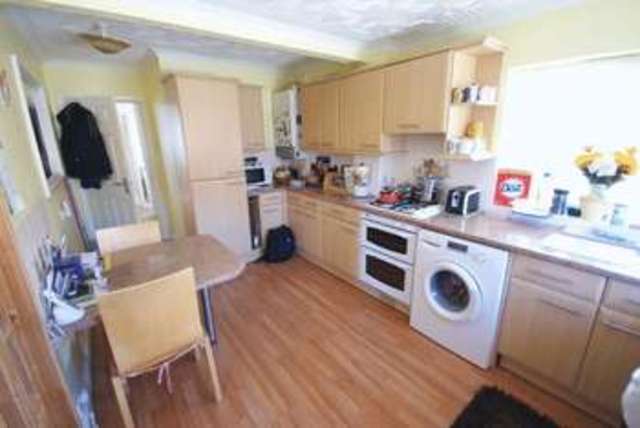  Image of 2 bedroom Detached house for sale in The Crossway Portchester Fareham PO16 at The Crossway Portchester Fareham, PO16 8PE
