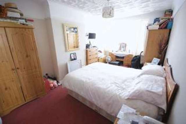  Image of 2 bedroom Detached house for sale in The Crossway Portchester Fareham PO16 at The Crossway Portchester Fareham, PO16 8PE