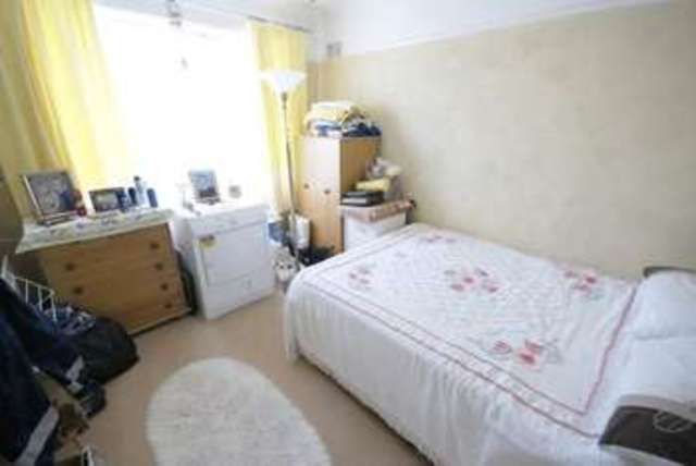  Image of 2 bedroom Detached house for sale in The Crossway Portchester Fareham PO16 at The Crossway Portchester Fareham, PO16 8PE