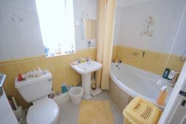  Image of 2 bedroom Detached house for sale in The Crossway Portchester Fareham PO16 at The Crossway Portchester Fareham, PO16 8PE