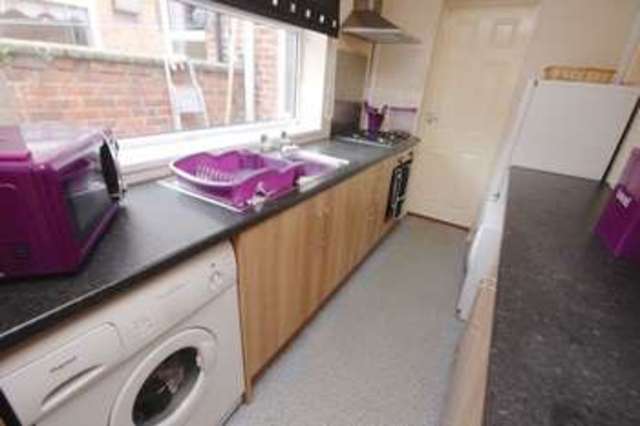  Image of 2 bedroom Terraced house to rent in Thompson Street West Darlington DL3 at Thompson Street West  Darlington, DL3 0HQ