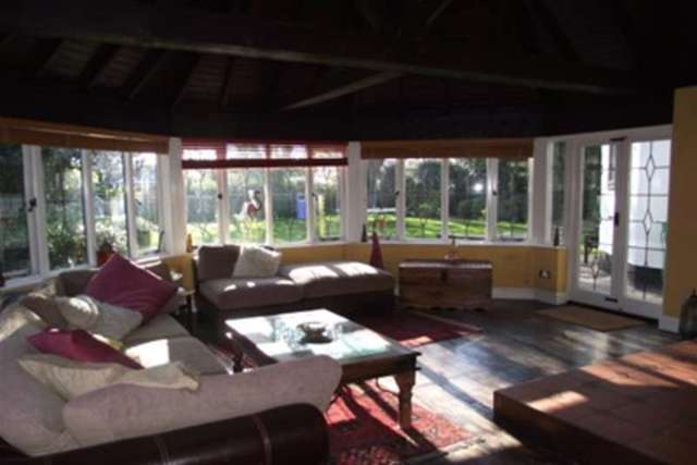  Image of 4 bedroom Detached house to rent in Daines Way Southend-on-Sea SS1 at Southend-on-Sea, SS1 3PF