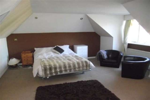 Image of 4 bedroom Detached house to rent in Daines Way Southend-on-Sea SS1 at Southend-on-Sea, SS1 3PF
