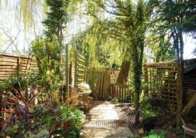  Image of 3 bedroom Detached house for sale in Glynswood Road Buckingham MK18 at Glynswood Road  Buckingham, MK18 1JF