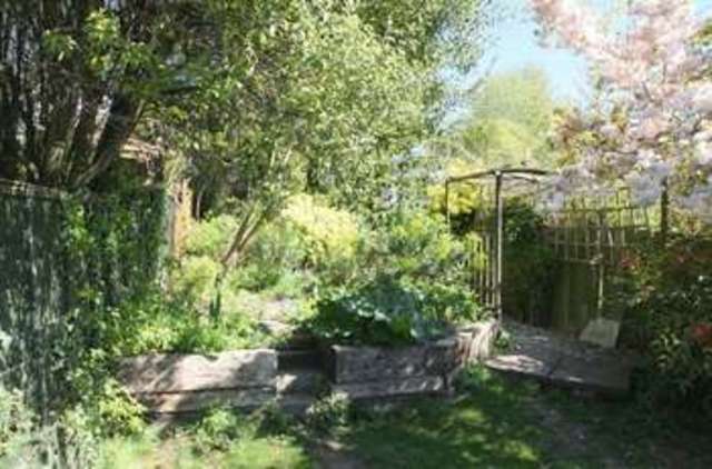  Image of 2 bedroom Terraced house to rent in Totteridge Road High Wycombe HP13 at Totteridge Road  High Wycombe, HP13 6DR