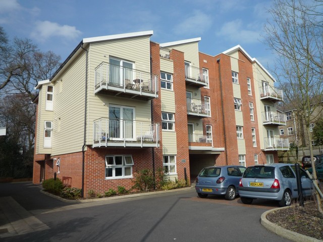  Image of 1 bedroom Detached house to rent in Northlands Road Southampton SO15 at 78 Northland Road  Southampton, SO15 2LH