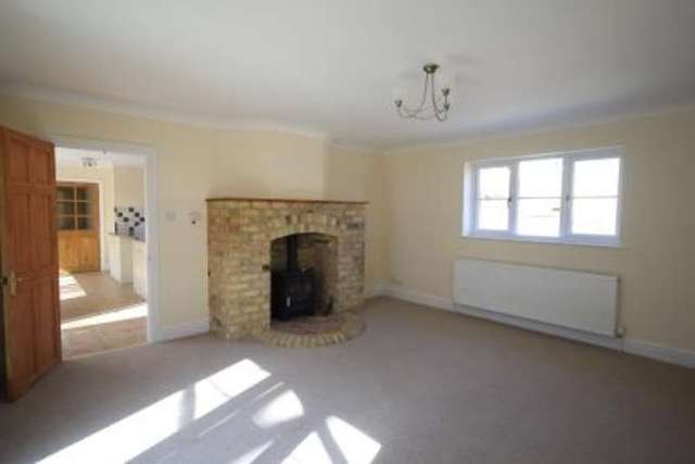  Image of 4 bedroom Detached house to rent in Tuthill Court Therfield Royston SG8 at Therfield Hertfordshire, SG8 9TT