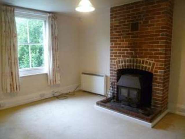  Image of 3 bedroom Terraced house to rent in Udimore Rye TN31 at Udimore Rye, TN31 6AS