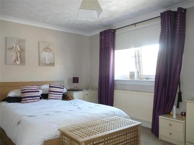  Image of 2 bedroom Flat to rent in Union Street Larkhall ML9 at Larkhall South Lanarkshire South Lanarkshire, ML9 1DZ