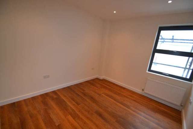  Image of 2 bedroom Apartment to rent in Upper High Street Epsom KT17 at Upper High Street  Epsom, KT17 4RA