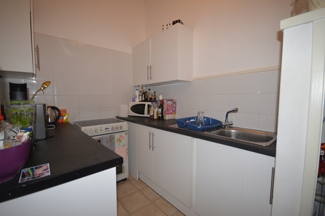  Image of 3 bedroom Flat to rent in Valleyfield Street Edinburgh EH3 at Tollcross Edinburgh Edinburgh, EH3 9LR