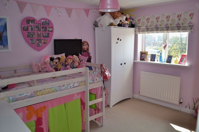  Image of 3 bedroom Semi-Detached house for sale in Vanessa Drive Morton Gainsborough DN21 at Vanessa Drive  Gainsborough, DN21 2UQ