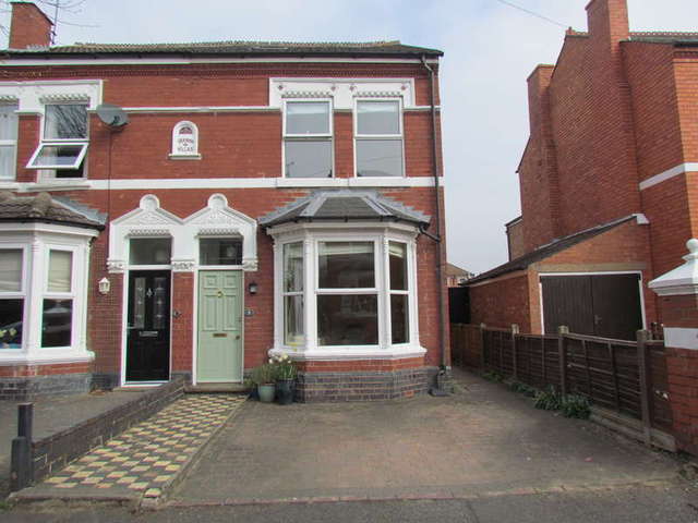  Image of 3 bedroom Semi-Detached house for sale in Vernon Park Road Worcester WR2 at Worcester Worcestershire Worcester, WR2 4NF