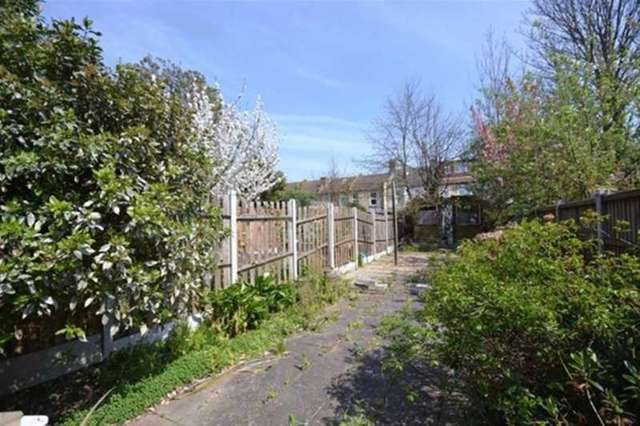  Image of 4 bedroom Terraced house for sale in Vicarage Road London E10 at London, E10 7HQ