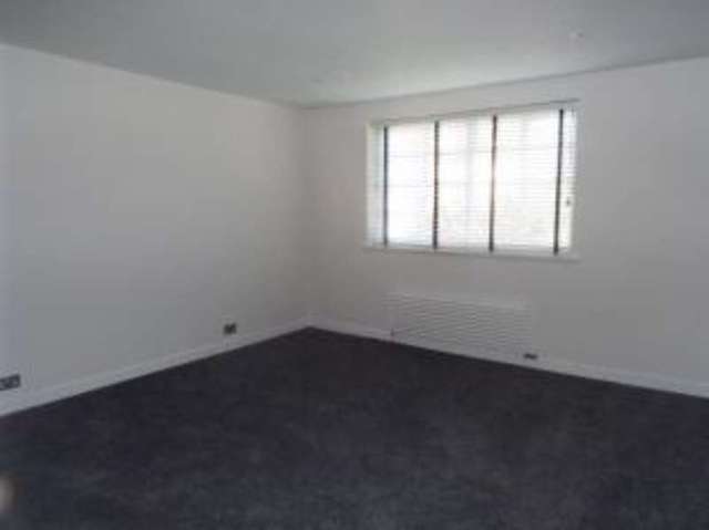  Image of 2 bedroom Flat for sale in Viceroy Close Edgbaston Birmingham B5 at Birmingham West Midlands Birmingham, B5 7UU