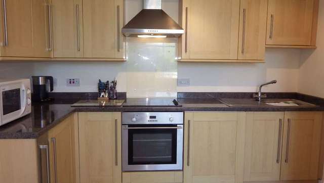  Image of 1 bedroom Apartment to rent in Victoria Road Cirencester GL7 at 97 Victoria Road  Cirencester, GL7 1ES